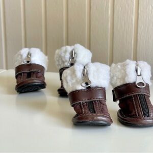 Bond & Co Brown Faux-Leather Quilted Zip XS Dog Boots Faux-Sherpa NWT